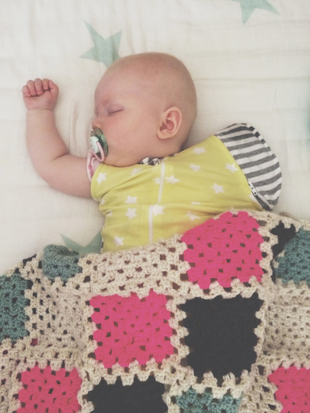 Love to Swaddle UP 50/50 Review & GIVEAWAY Yellow Dandy