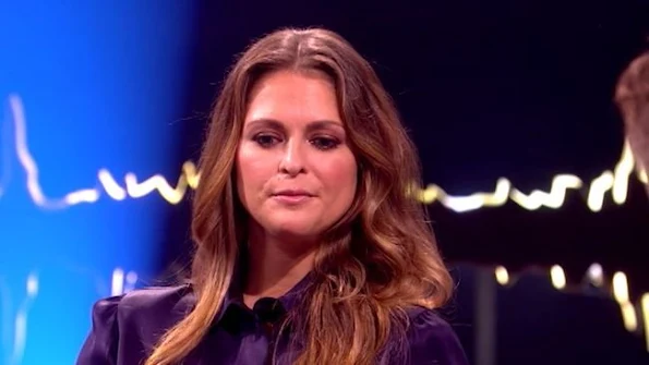 Princess Madeleine, Chris O’Neill, Adele and Jamie Oliver wishes Merry Christmas in swedish.