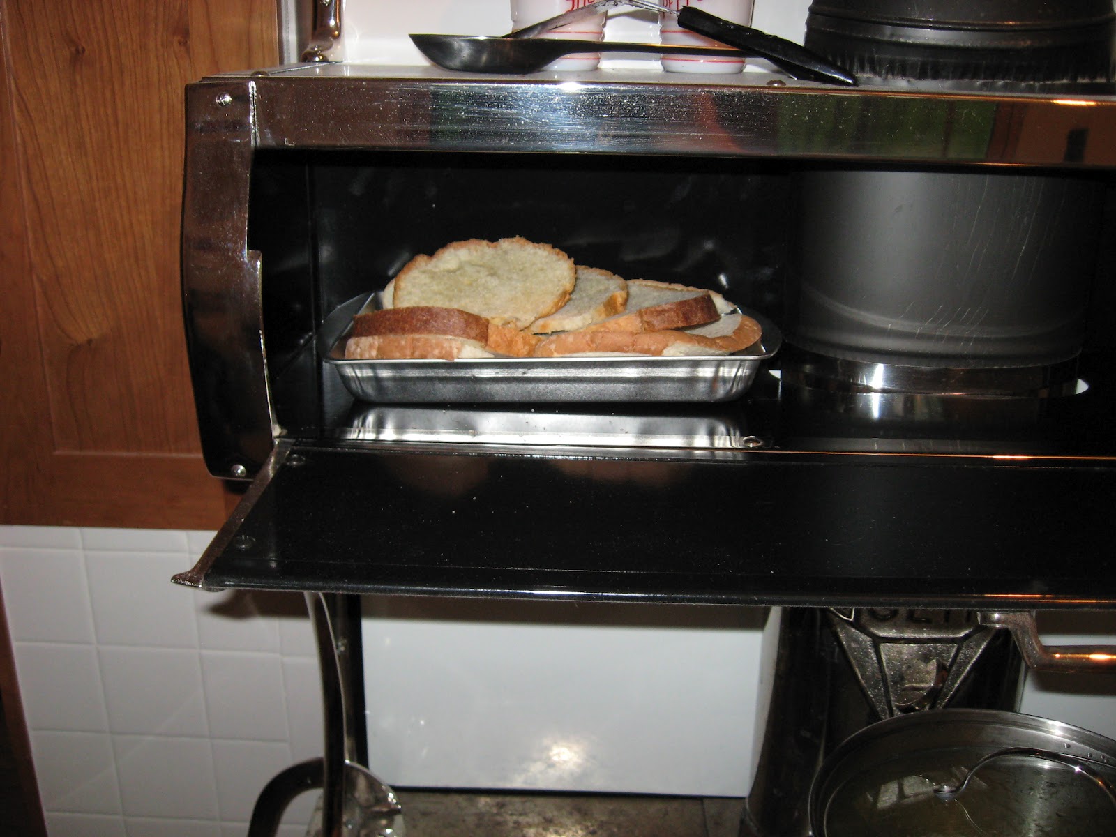 Wood Cookstove Cooking Use of the Warming Oven