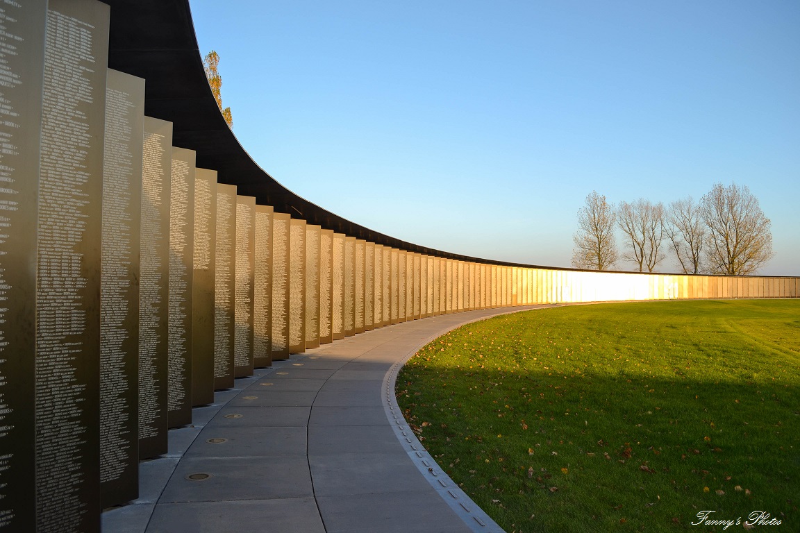 La galerie de Fanny. L'anneau de la mémoire et Notre Dame de Lorette.