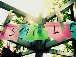 Senyum dan Syukurilah !