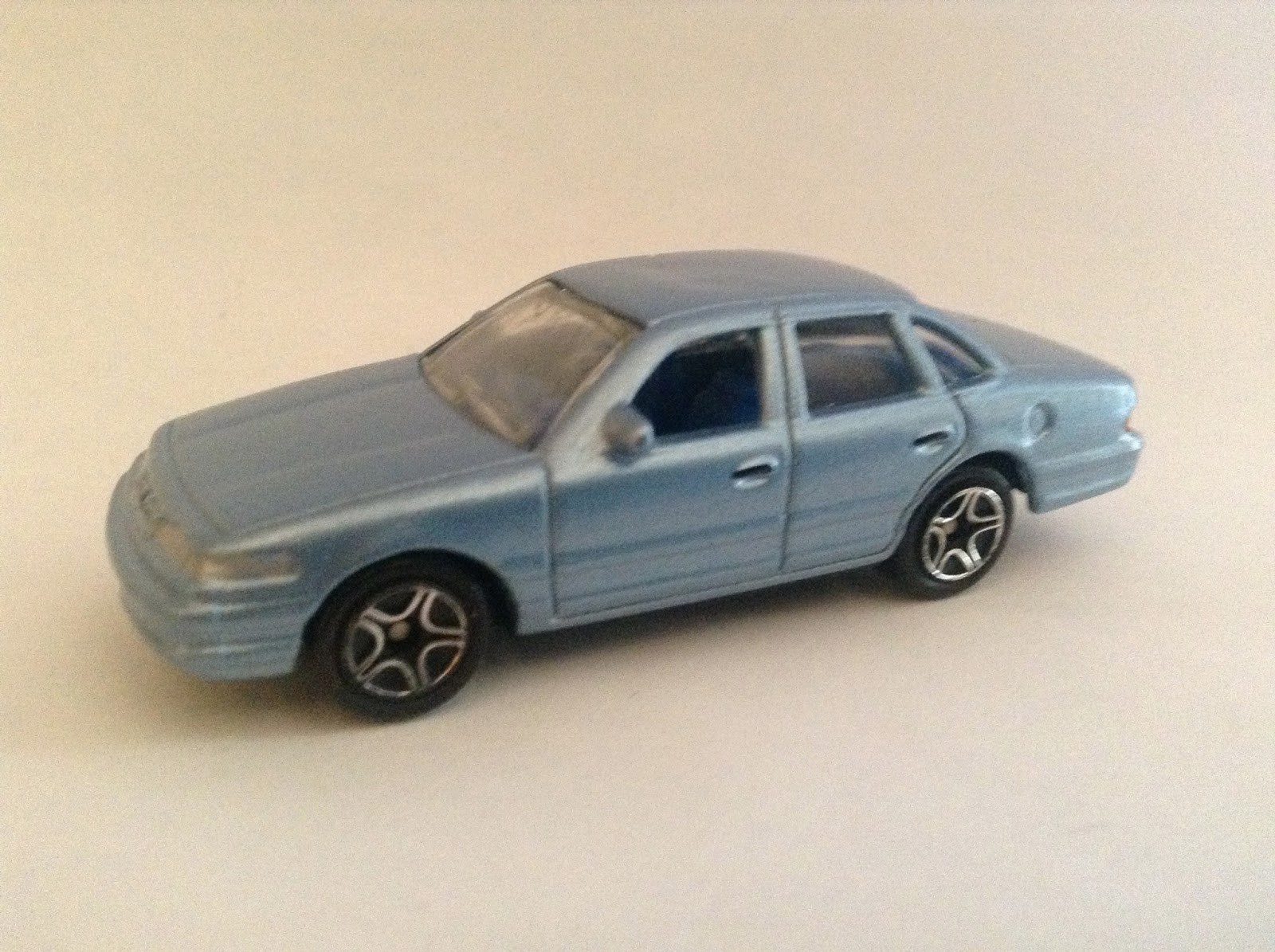 matchbox crown victoria