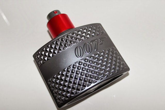 A picture of the 007 Quantum fragrance
