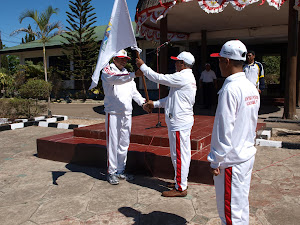 PELEPASAN KONTINGEN PORSENI KORPRI TTS OLEH BUPATI Ir. Paul Mella, M,Si