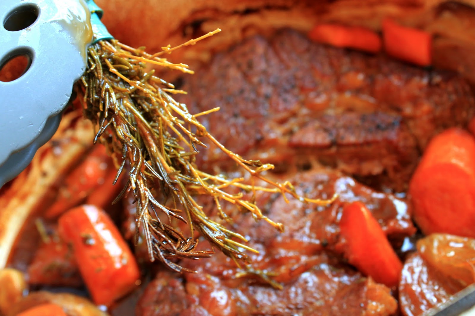 A Feast for the Eyes Perfect Pot Roast with Creamy Mashed Potatoes (My