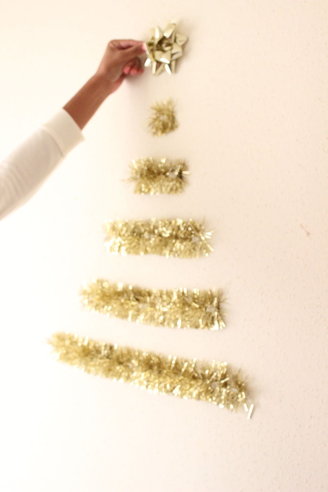 Kelley With Love Garland Christmas Tree DIY