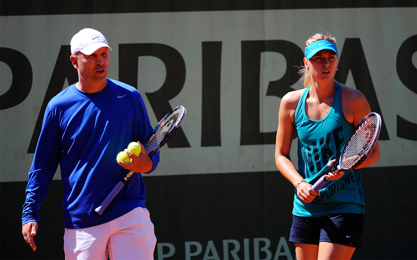 http://1.bp.blogspot.com/-ur4P71uHnKw/T8FQO-YNW3I/AAAAAAAAHHA/V5rAuA_SCcU/s1600/f_0526-Sharapova-entrainement01.jpg