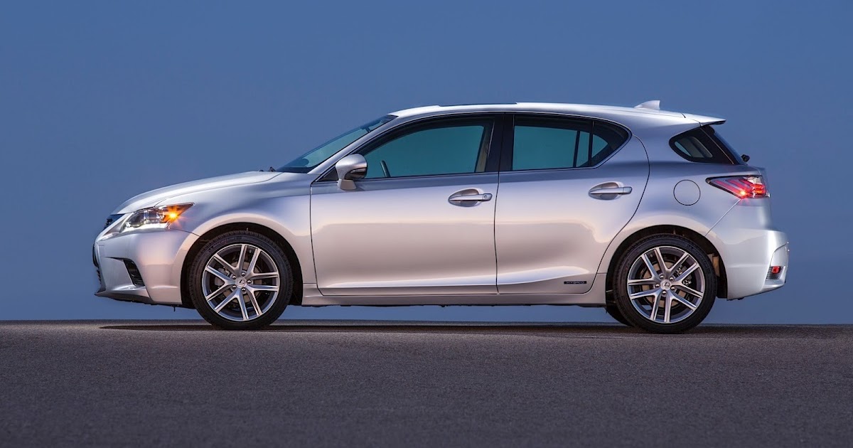 2016 Lexus CT 200h hatchback produces 17 kmpl fuel economy