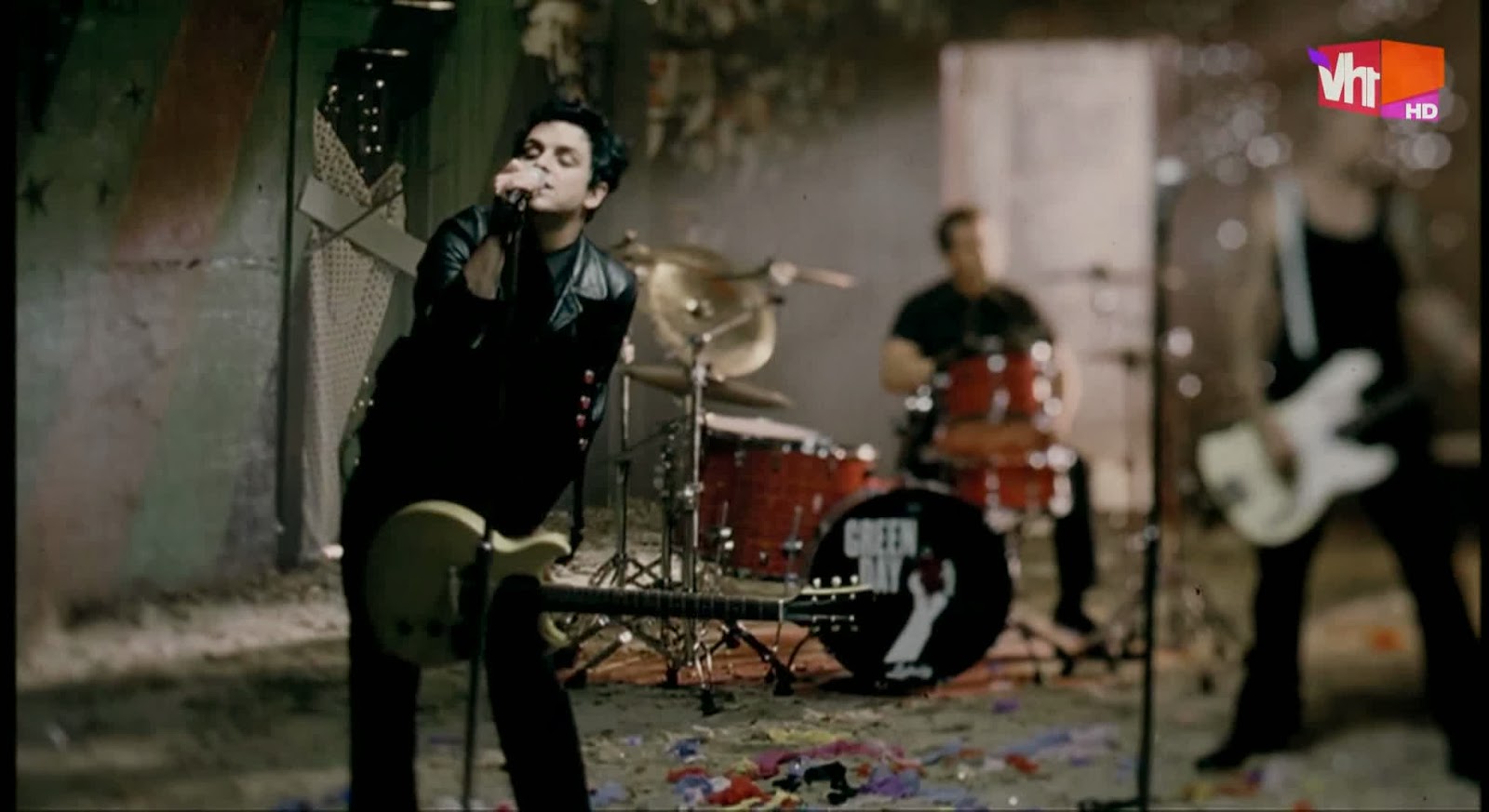 Green Day: Boulevard Of Broken Dreams - Official Video