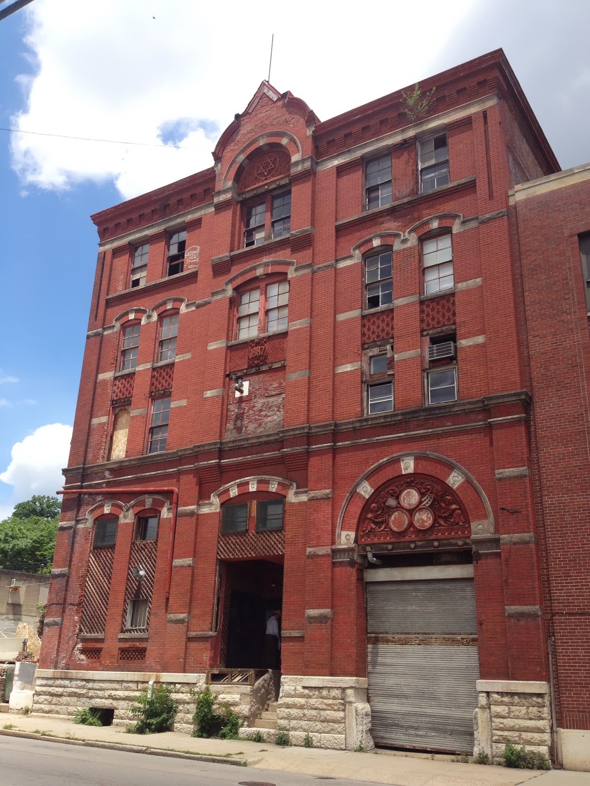 Original Cincinnati Underground Brewery Tour + Giveaway The Food Hussy!