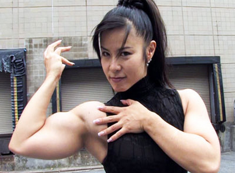 Asian Woman Bodybuilder 72