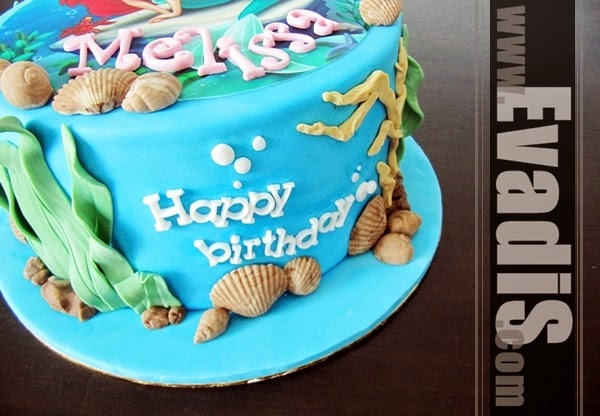 Side view picture of Little Mermaid cake
