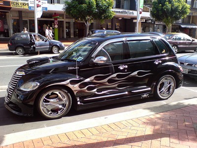 chrysler-pt-cruiser-chrome-rims.jpg