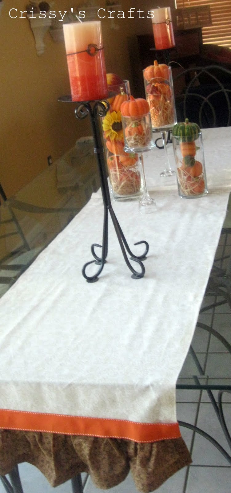 Crissy's Crafts NoSew Table Runner Fall