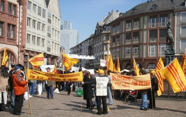 Diễn đan Ctm đức Quốc Quốc Hận 30 04 11 Tại Frankfurt