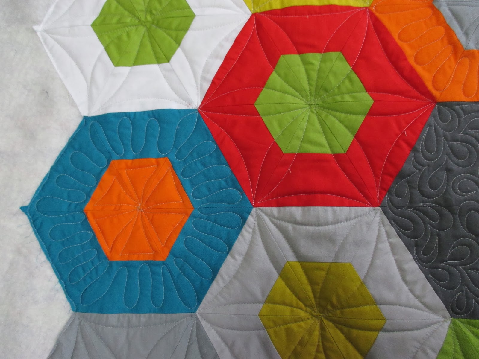 Quilting quilt longarm motion fair science quilts madsen judi fairy gfquilts flickr hexagon finished machine patterns pam greenfairyquiltsblog designs modern