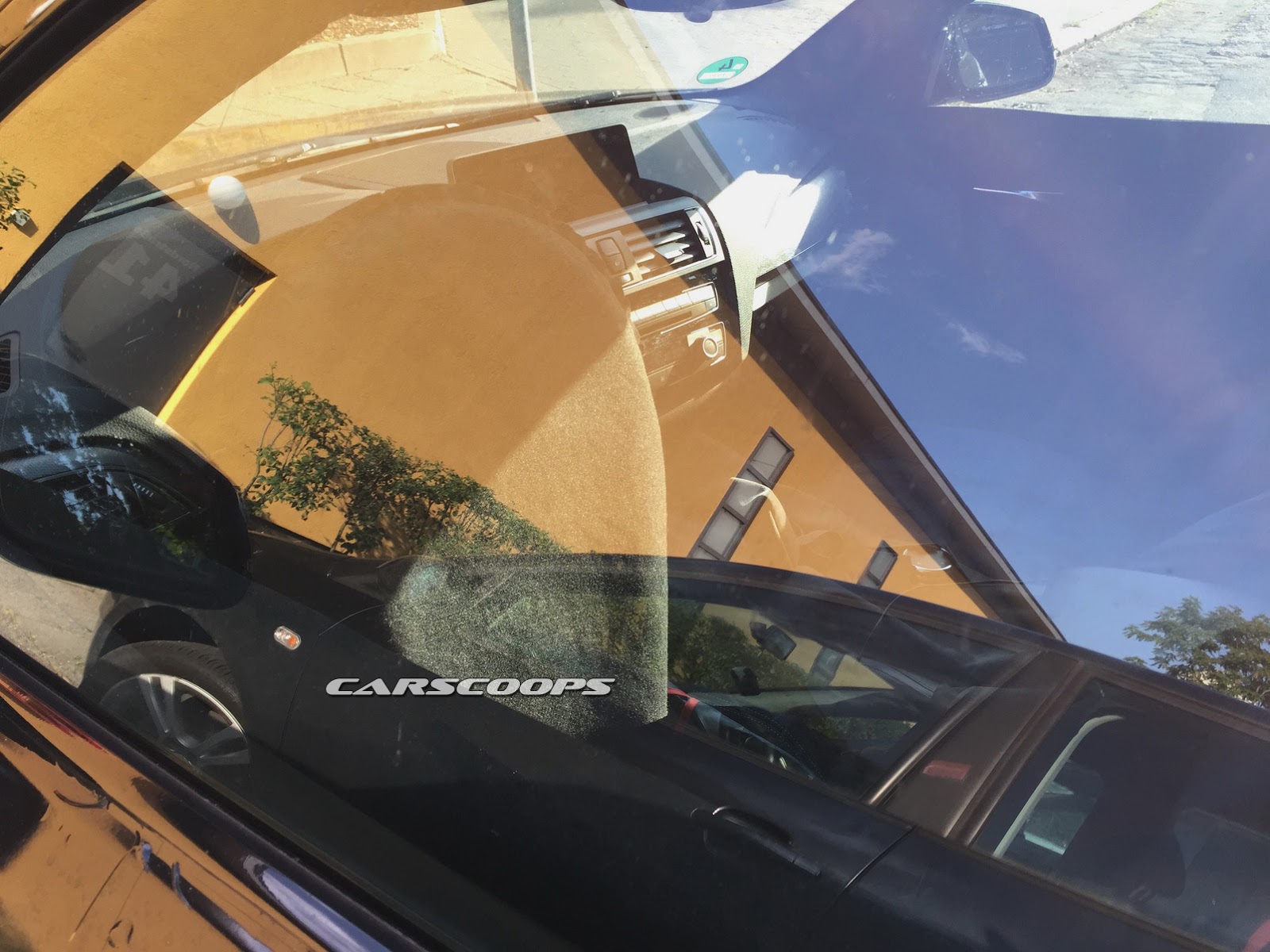 BMW-M2-Carscoops4.jpg