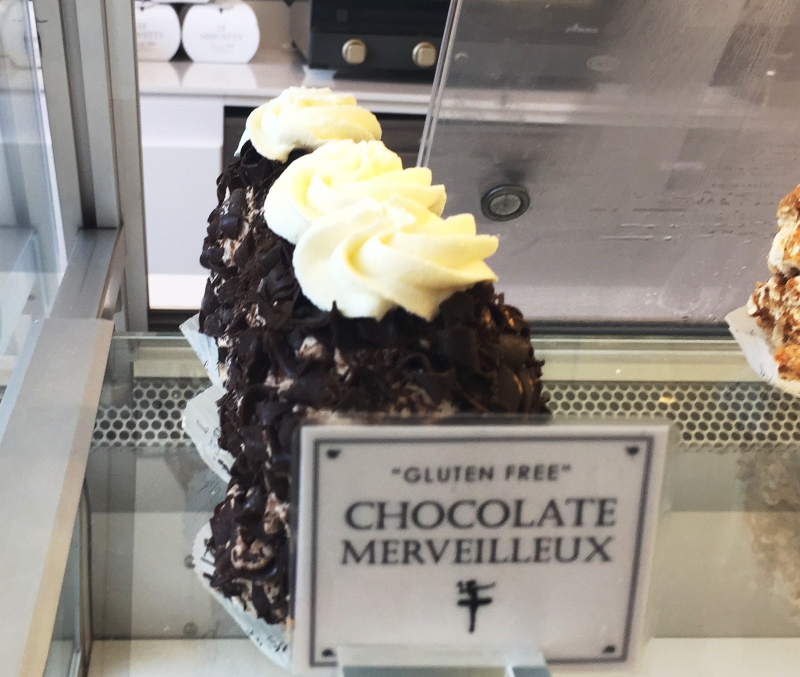 Souvenir Chronicles BEVERLY HILLS PART I CHOCOLATE TOUR