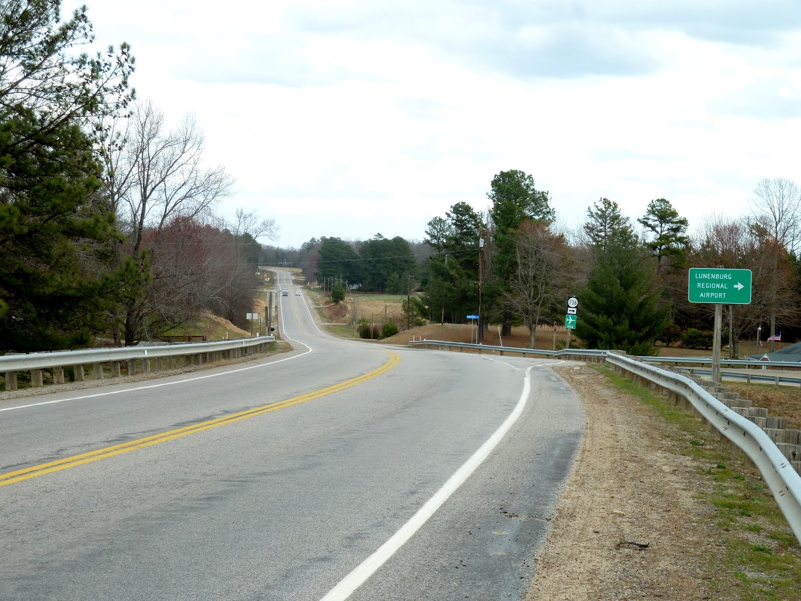 seniors walking across america POST 563 KENBRIDGE, VIRGINIA; US 40