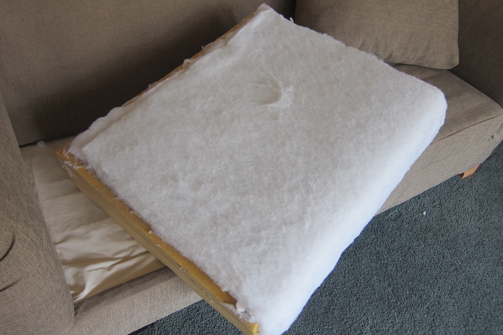 do it yourself divas DIY Strip Fabric From a Couch and Reupholster It