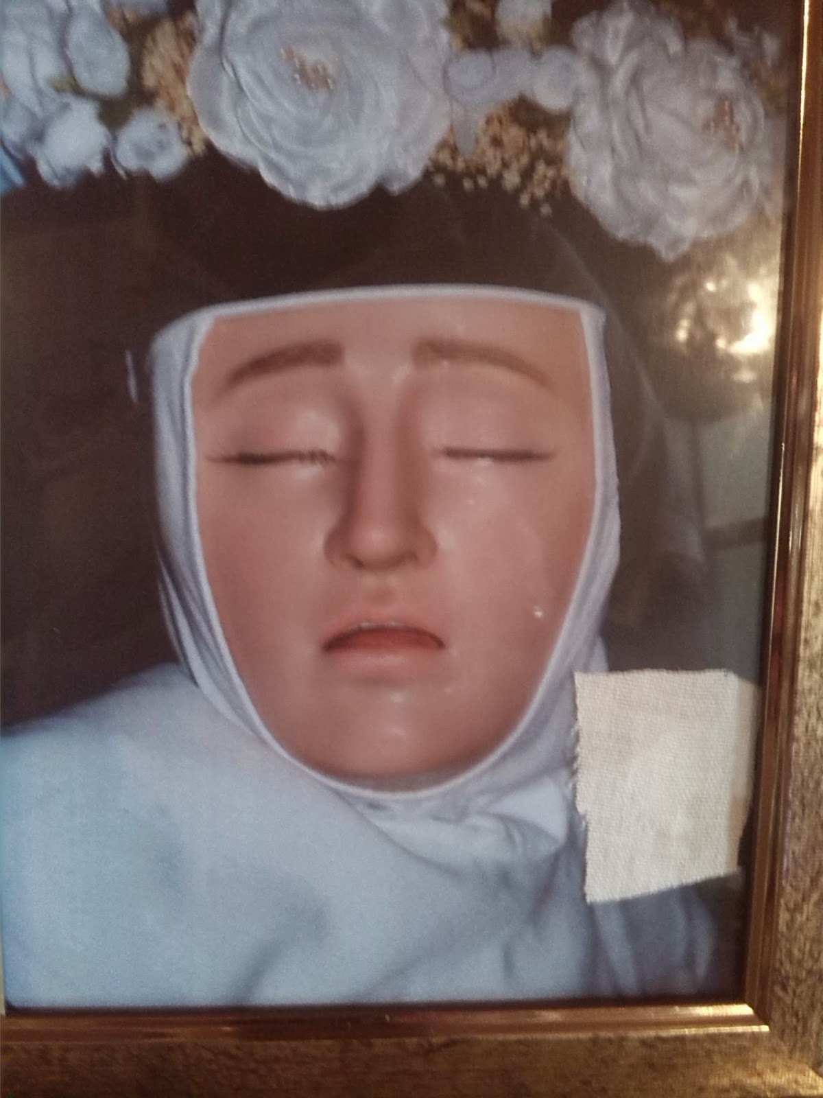 Devotos De La Santisima Virgen de El Buen Suceso Prodigio de la Sierva