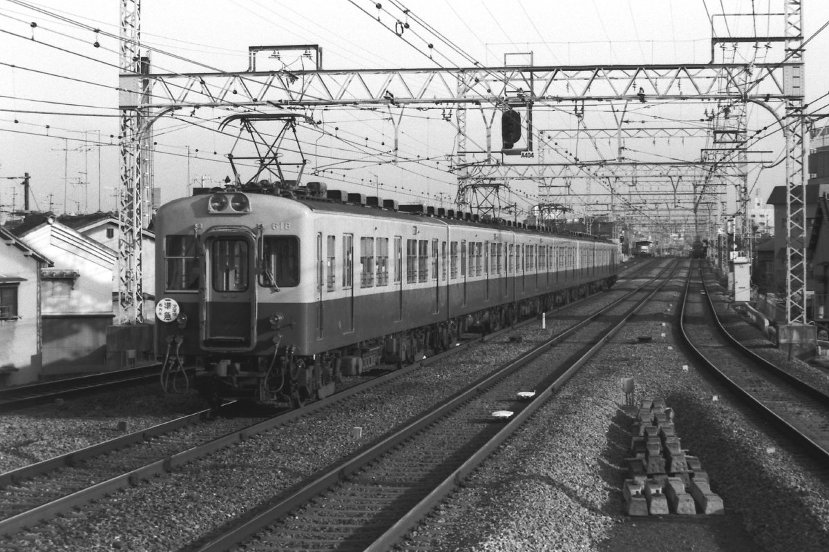 吊り掛け電車をもとめて 京阪電車 森小路 １９８１年