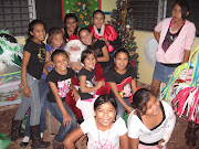 all the girls with Santa, yes, Santa is in there, look closethose smiles . hnv girls santa