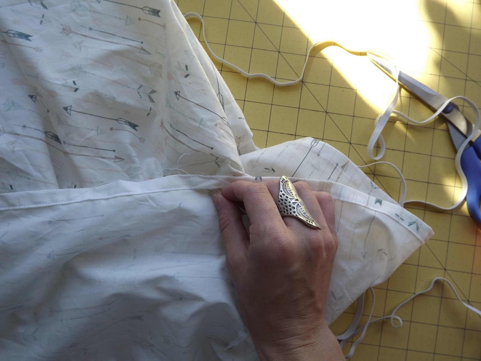 Kindred OAK Fitted Crib Sheet Tutorial