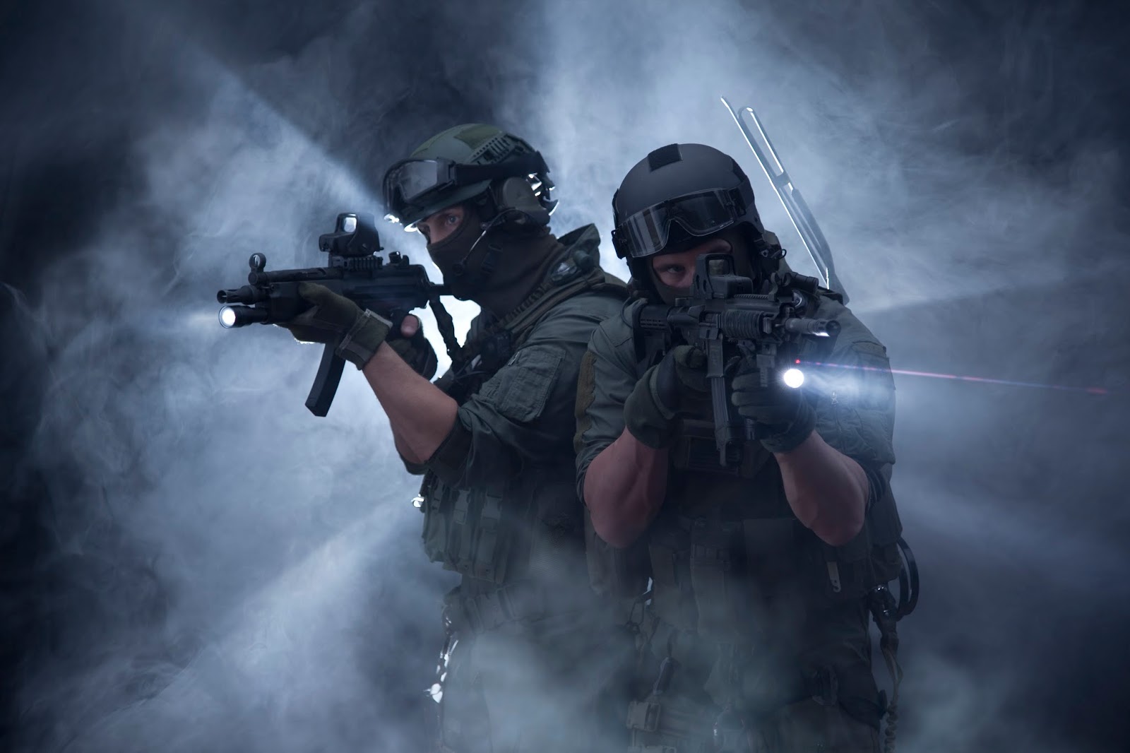 Guerreros de Élite El Manual Básico de los SWAT nº4