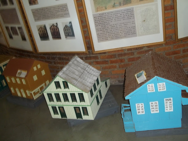 Miniaturas de Casas Tombadas em Antônio Prado