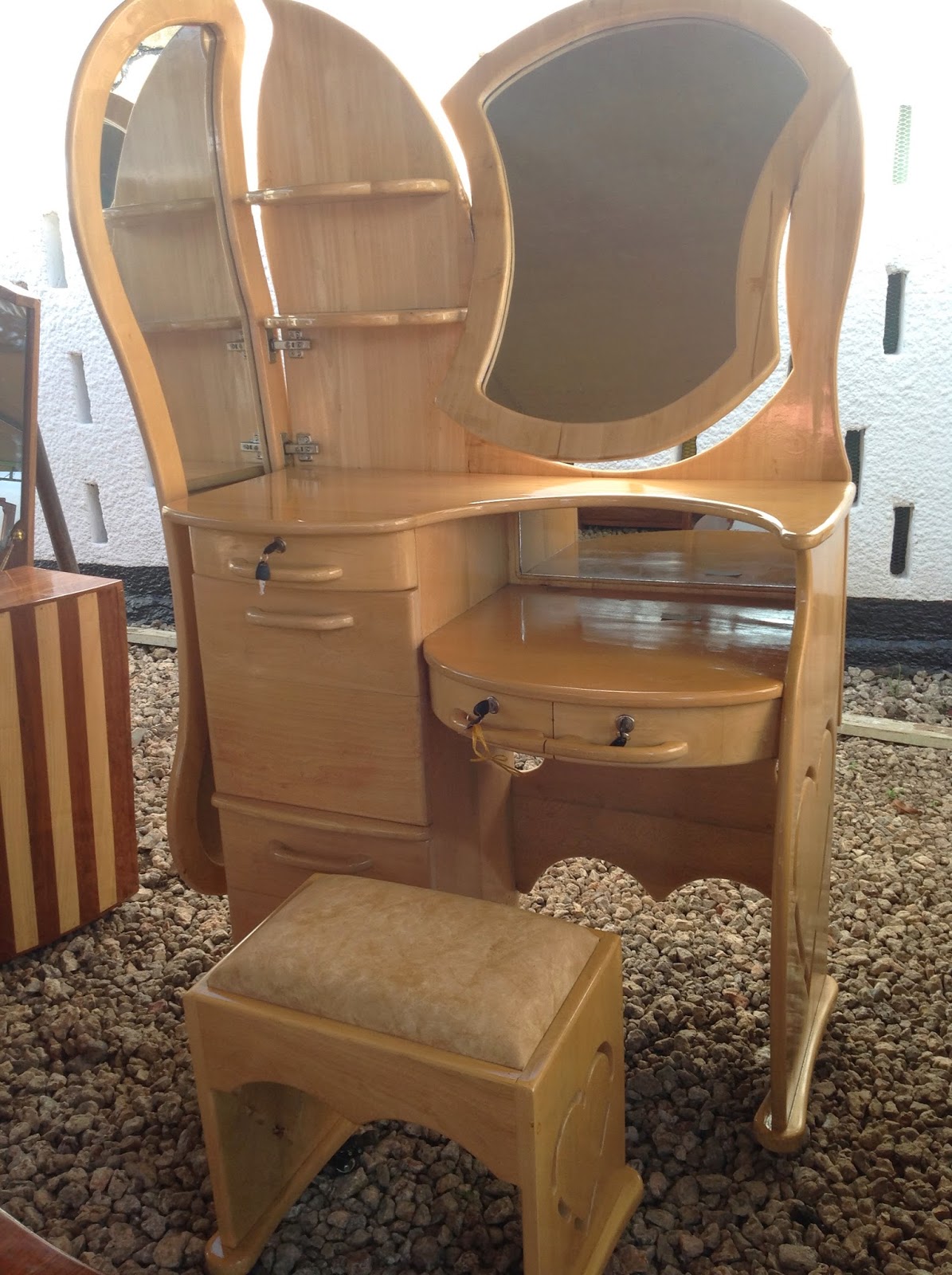 VIJIMAMBO BANDA LA JESHI LA MAGEREZA LANG'ARA KWA SAMANI ZA NDANI