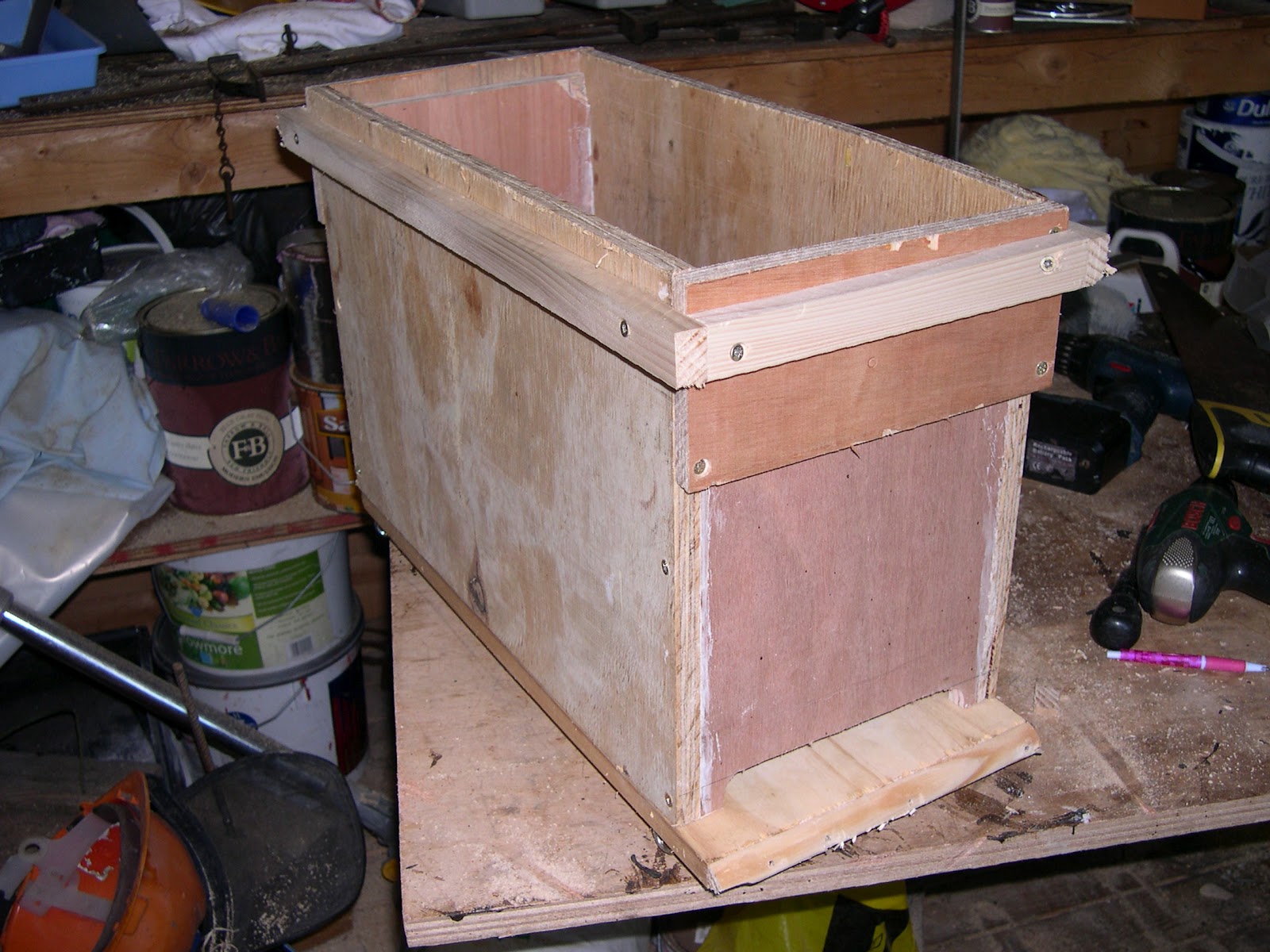 Bees in Brittany How to Build a Dadant Five frame Nucleus Hive or