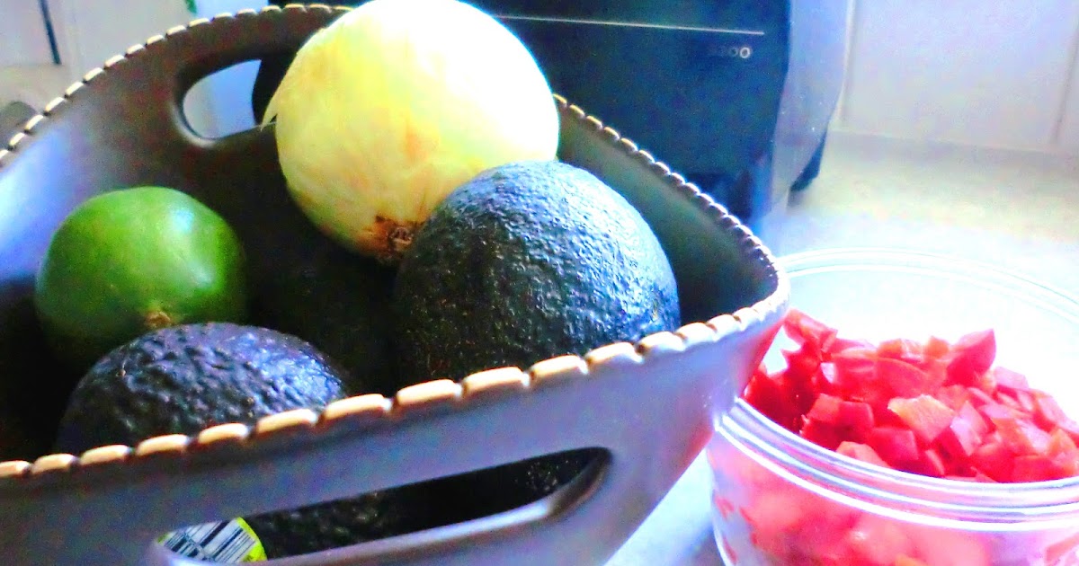 Vitamix Chicks Groovy Guacamole
