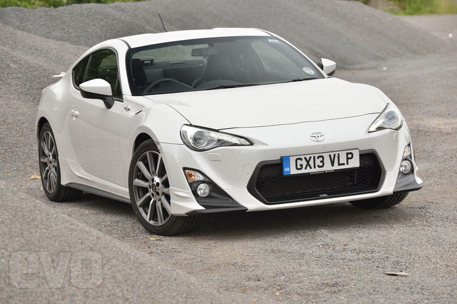 2013 Toyota GT86 TRD review