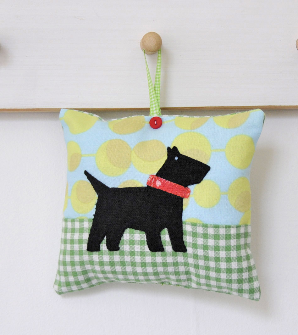 Helen Philipps Stitching Scented Doggie Bags