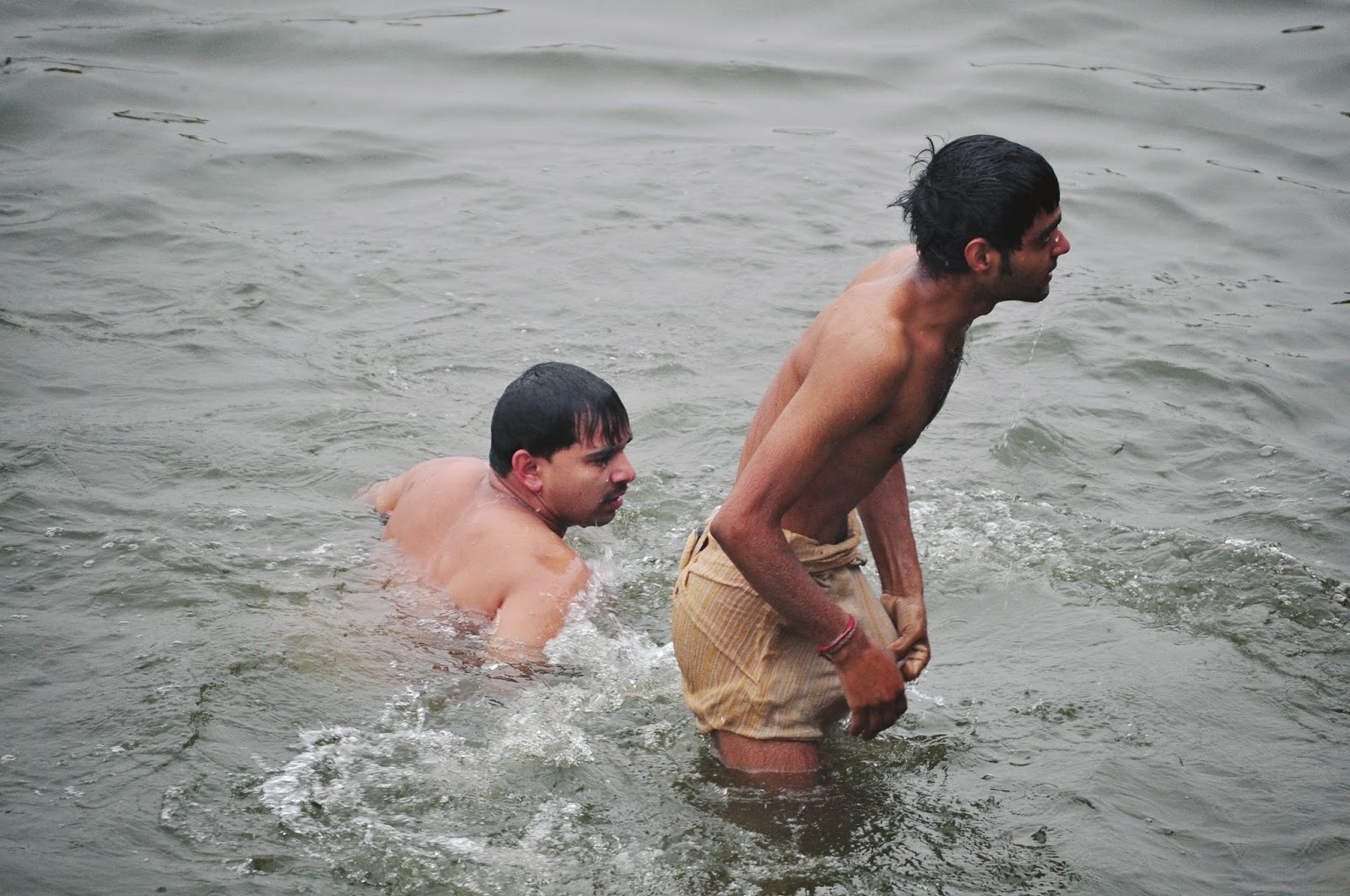 Indian naked boy bathing - Sex archive