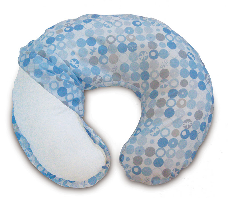 Boppy Pillow and a Boppy Shopping Cart Cover Giveaway!! (CLOSED) Must