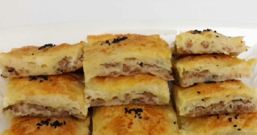Hazır Baklava Yufkasından Kıymalı Börek