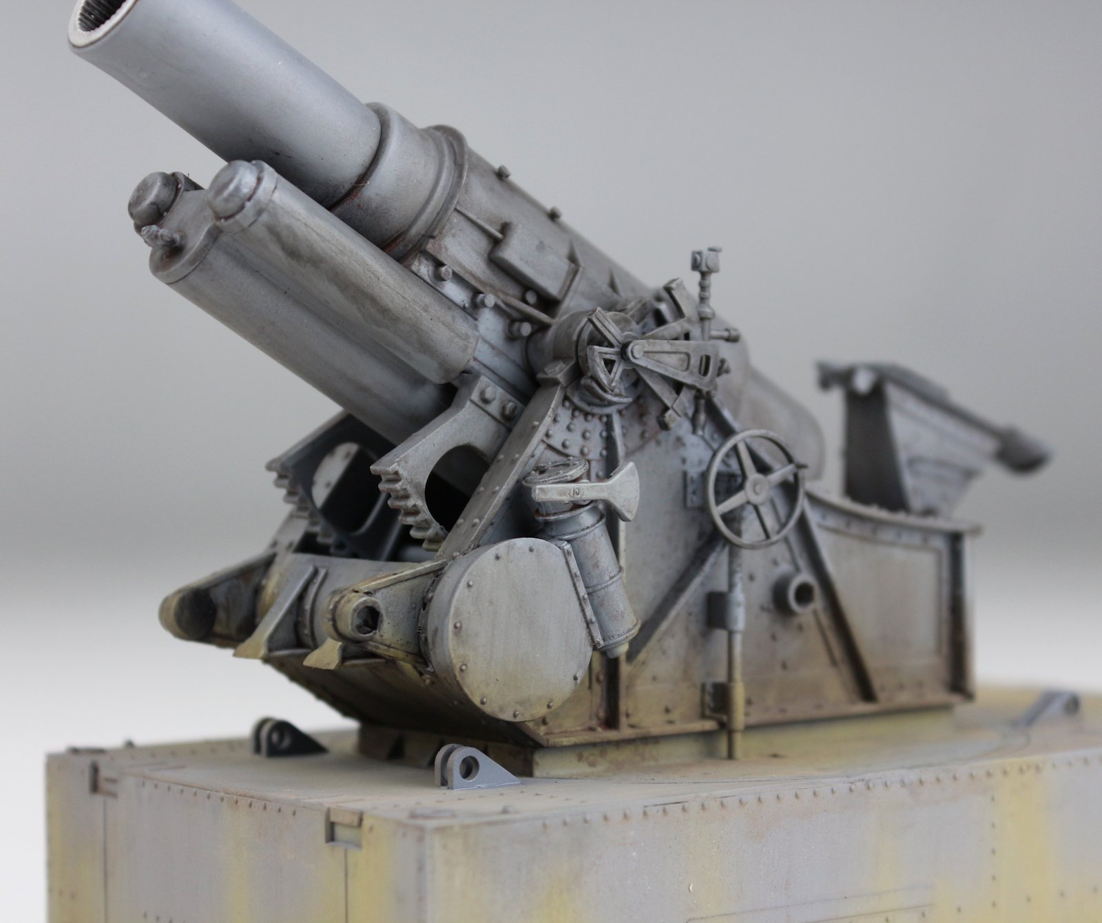 The Modelling News Takom bring out the big guns how big? 30.5cm! We