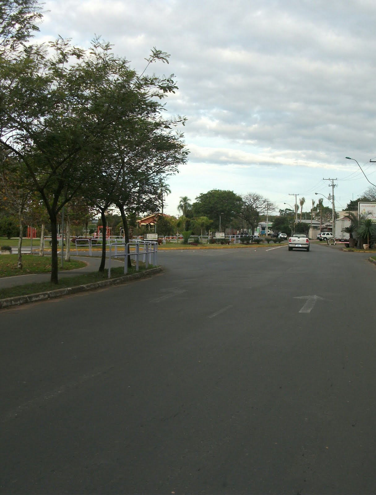 JAIR WINGERT PEDE SINALIZAÇÃO NA AVENIDA DOS ESTADOS