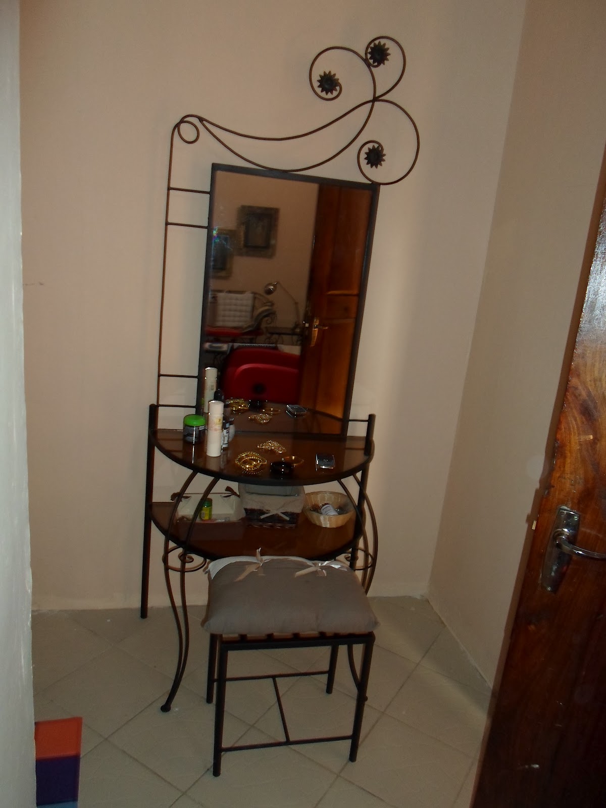 Homez Deco Kreative Homez Dressing table.......