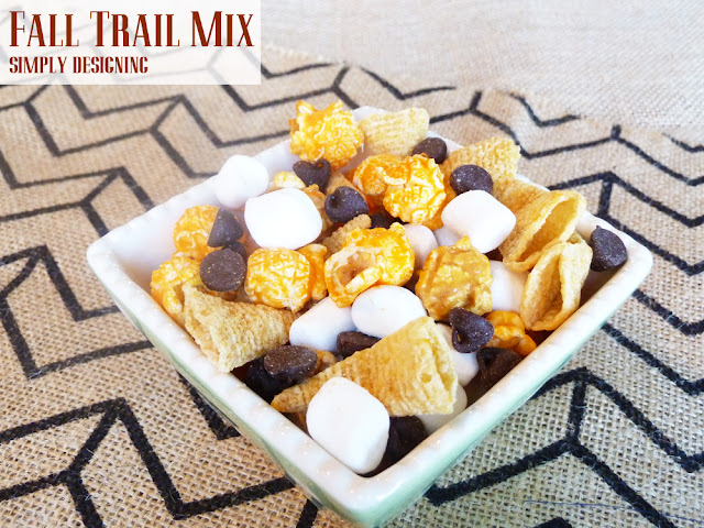 Harvest Trail Mix | so simple to throw together and a perfect snack while you are preparing holiday meals or playing games with family and friends! | #recipe #trailmix #fallfood #appetizer #snackfood