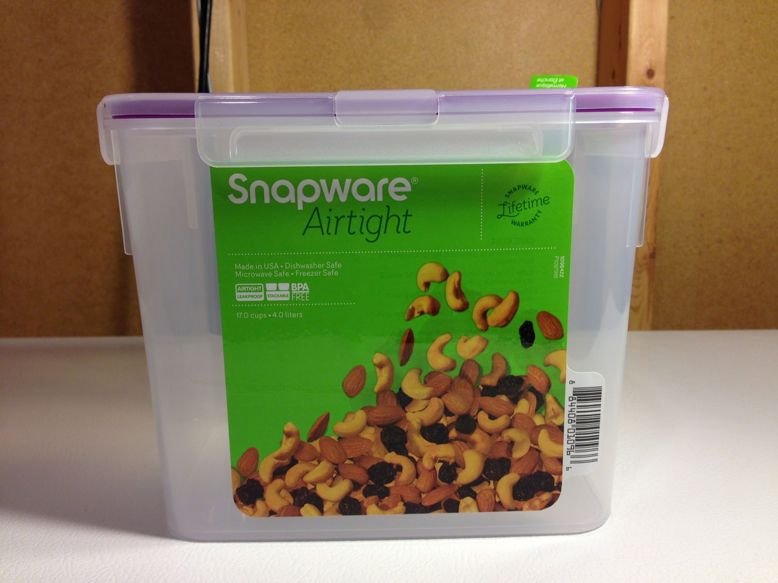 Hands On Review Snapware 17 Cup (4 Liter) Airtight Container DME and