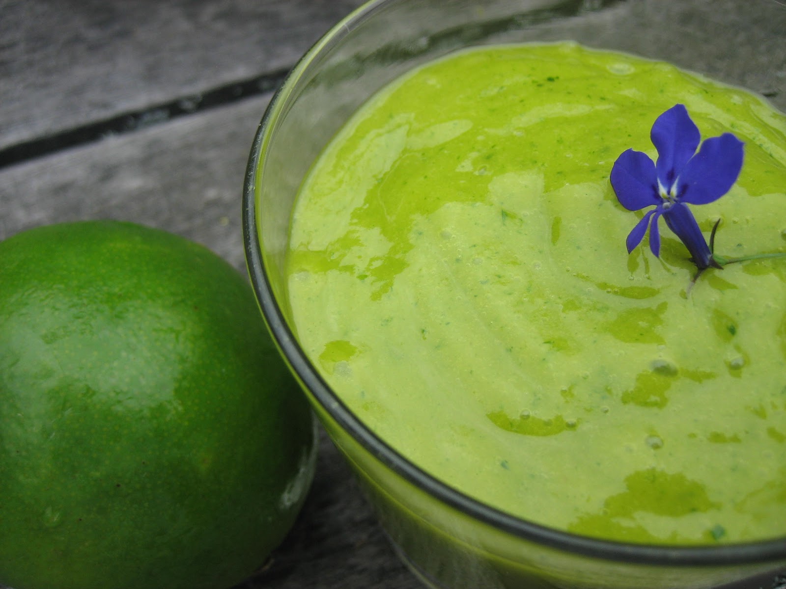 Pureed Pzazz Mango Lime Cilantro Smoothie