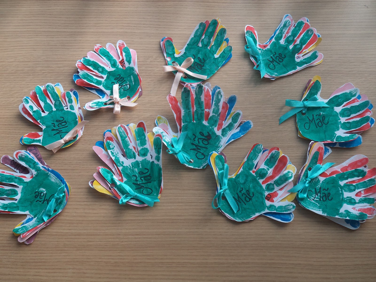 C.E.I. Municipal Ipoméia: Lembrancinhas Dia das Mães.