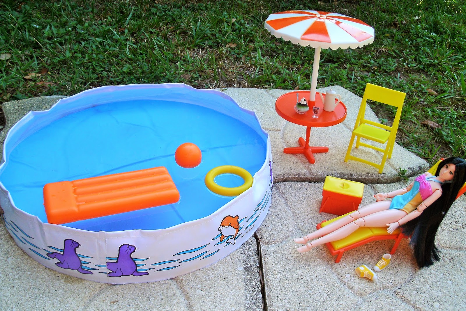 1980s barbie pool