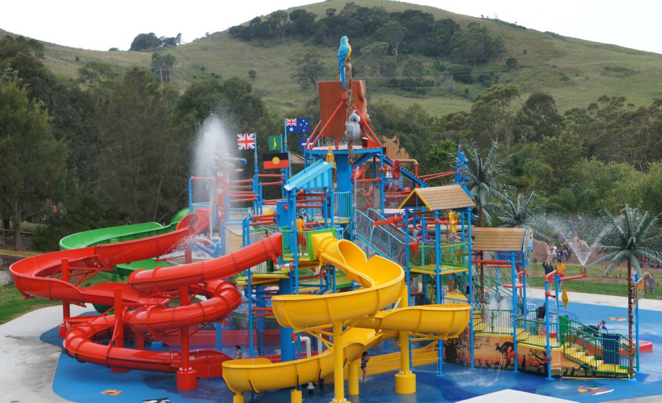 Constructive Red Lips Jamberoo's Funnel  Snaps