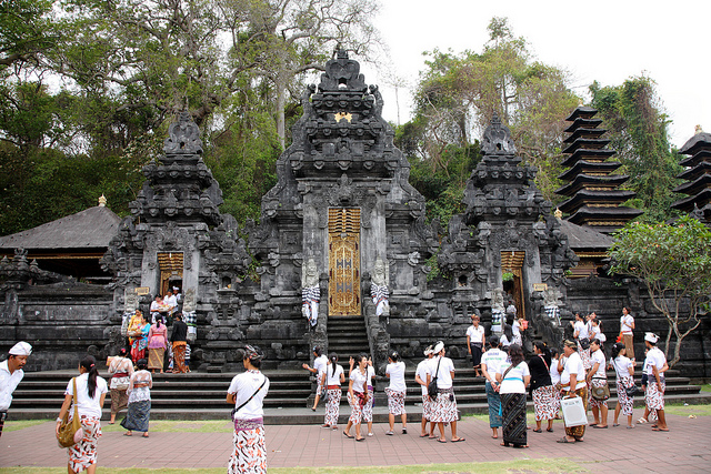 Goa Lawah ( bats cave ) is things to do in bali 13a