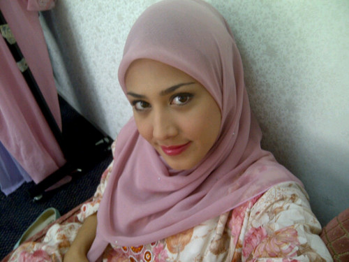 nur fathia images