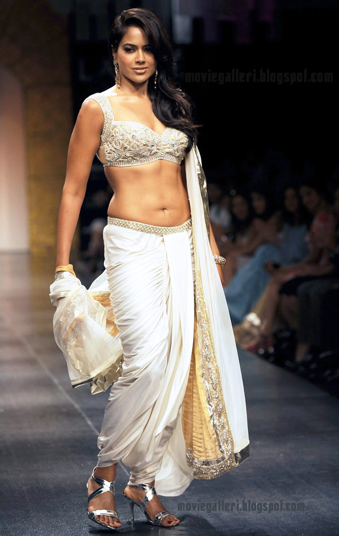Actress Navel Show Photos